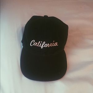 NWOT Black Brandy Melville California Hat